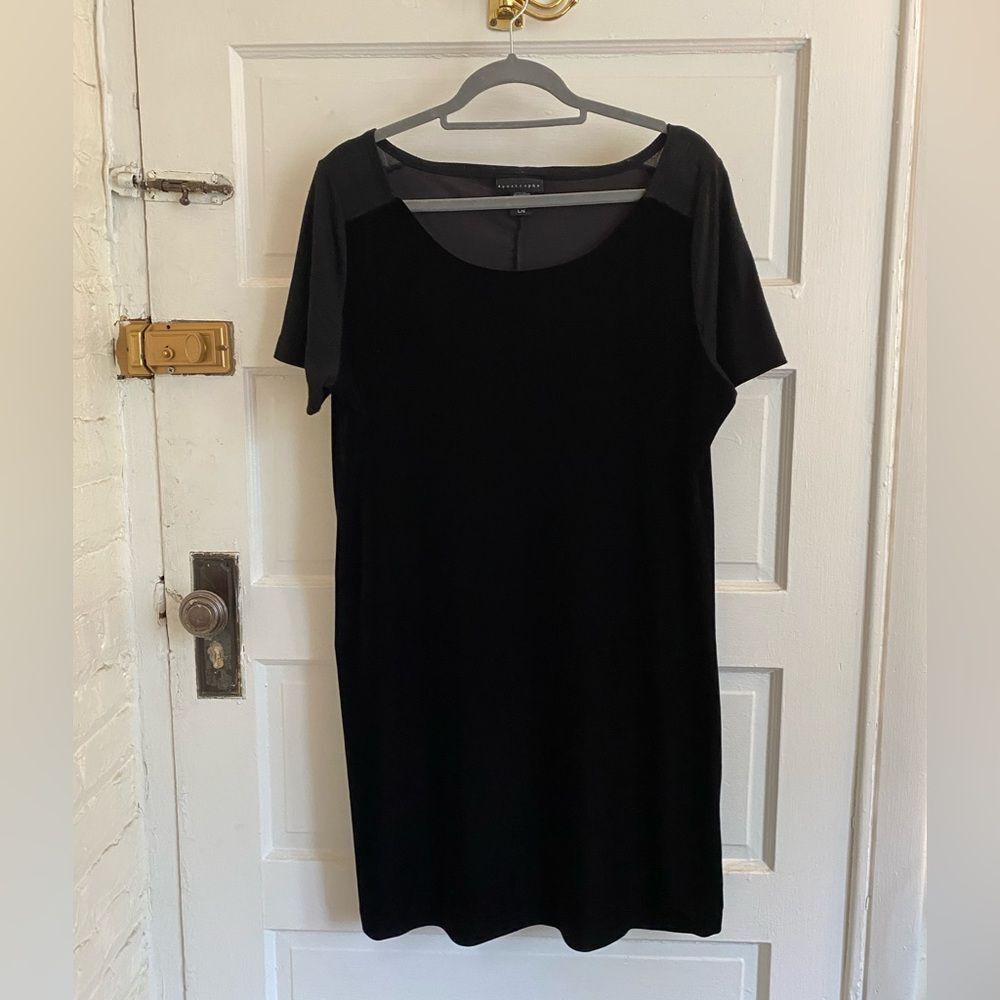 Apostrophe Black Velvet Mini Dress Size Large